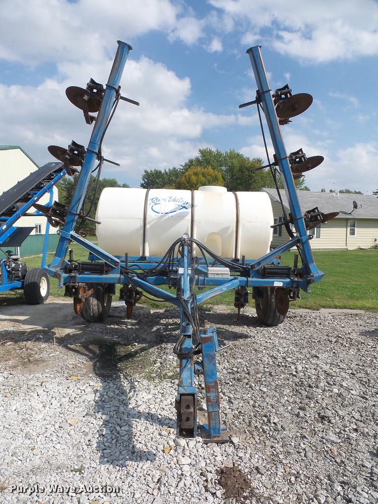 Ag Systems 6000 applicator in Hopkins, MO Item DC5296 sold Purple Wave