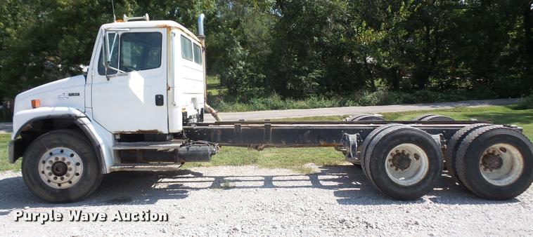 image for item DC5355 1995 Freightliner FL80 truck cab and chassis