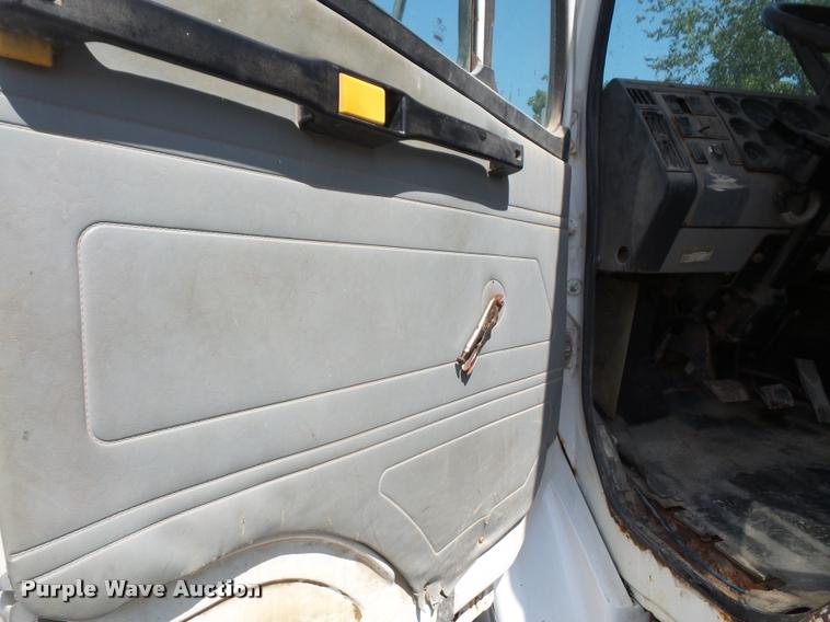 image for item DC5355 1995 Freightliner FL80 truck cab and chassis