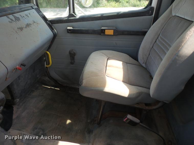 image for item DC5355 1995 Freightliner FL80 truck cab and chassis