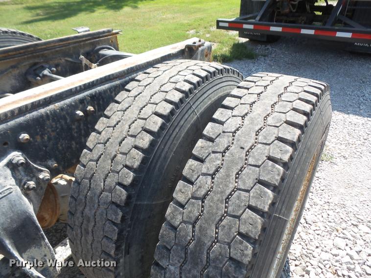 image for item DC5355 1995 Freightliner FL80 truck cab and chassis