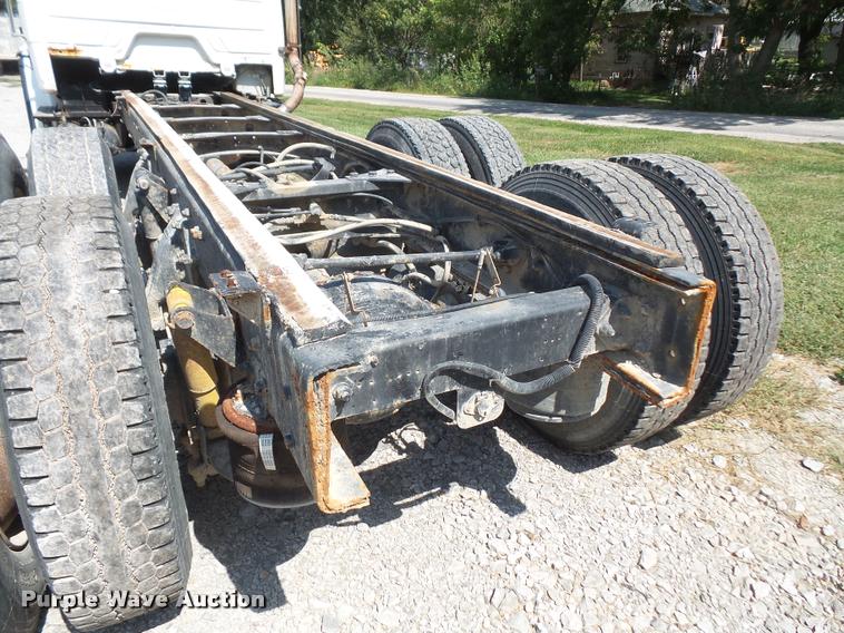 image for item DC5355 1995 Freightliner FL80 truck cab and chassis