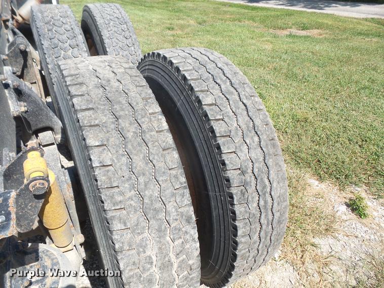 image for item DC5355 1995 Freightliner FL80 truck cab and chassis