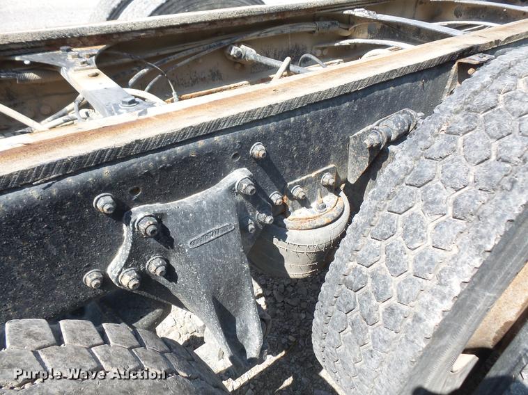 image for item DC5355 1995 Freightliner FL80 truck cab and chassis