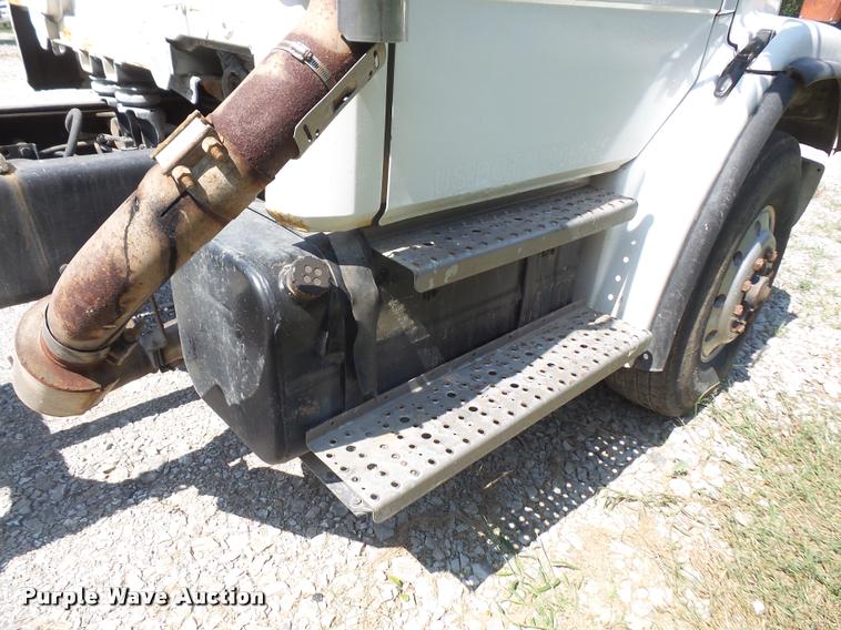 image for item DC5355 1995 Freightliner FL80 truck cab and chassis