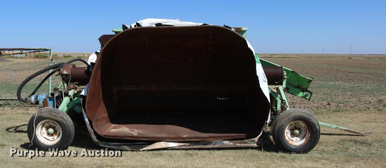 image for item DD0080 Ag Bagger silage bagger