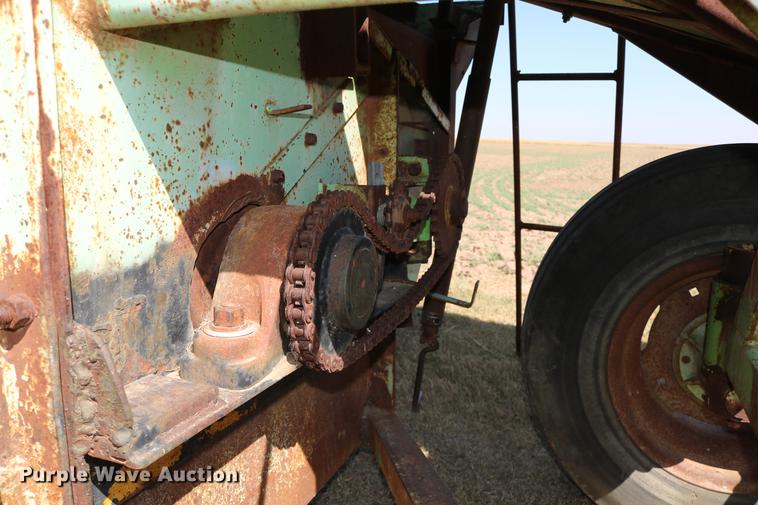 image for item DD0080 Ag Bagger silage bagger