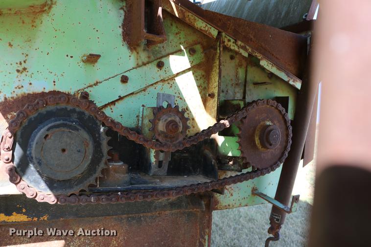 image for item DD0080 Ag Bagger silage bagger