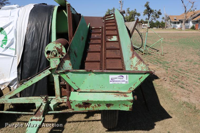 image for item DD0080 Ag Bagger silage bagger
