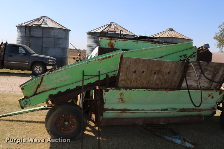 image for item DD0080 Ag Bagger silage bagger