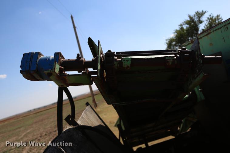 image for item DD0080 Ag Bagger silage bagger