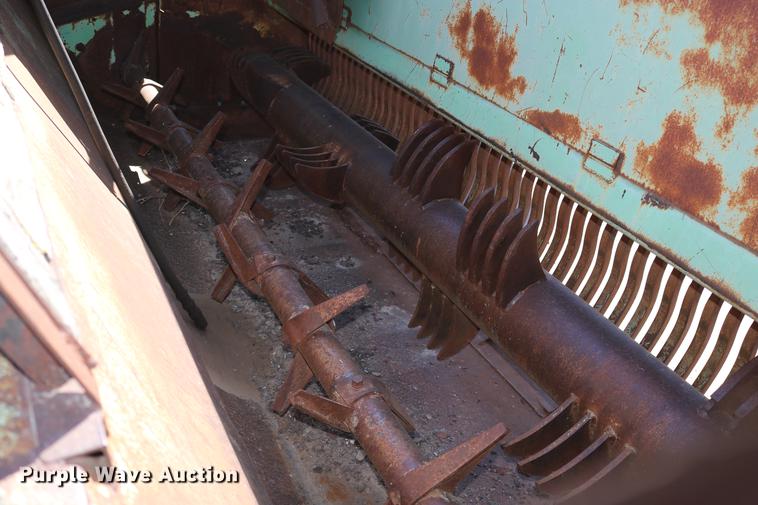 image for item DD0080 Ag Bagger silage bagger