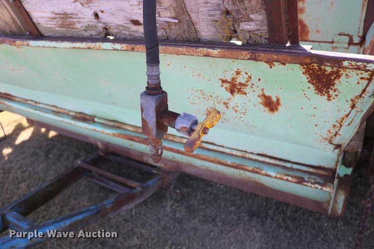 image for item DD0080 Ag Bagger silage bagger