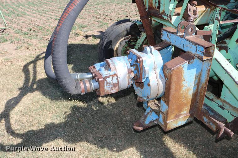 image for item DD0080 Ag Bagger silage bagger