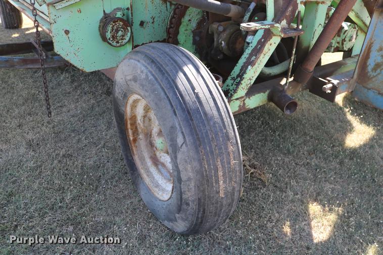 image for item DD0080 Ag Bagger silage bagger
