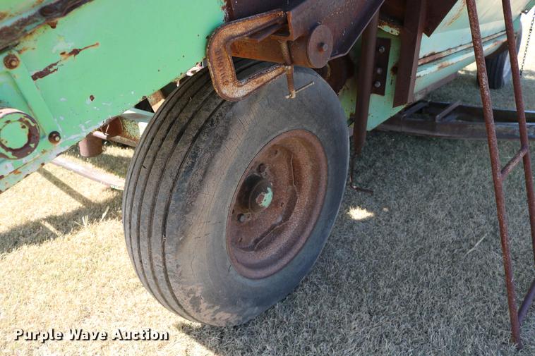 image for item DD0080 Ag Bagger silage bagger