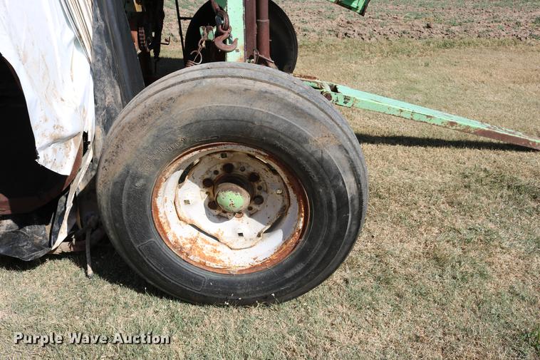 image for item DD0080 Ag Bagger silage bagger