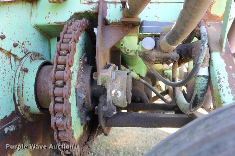 image for item DD0080 Ag Bagger silage bagger