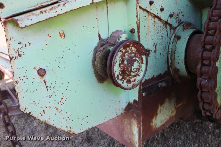 image for item DD0080 Ag Bagger silage bagger