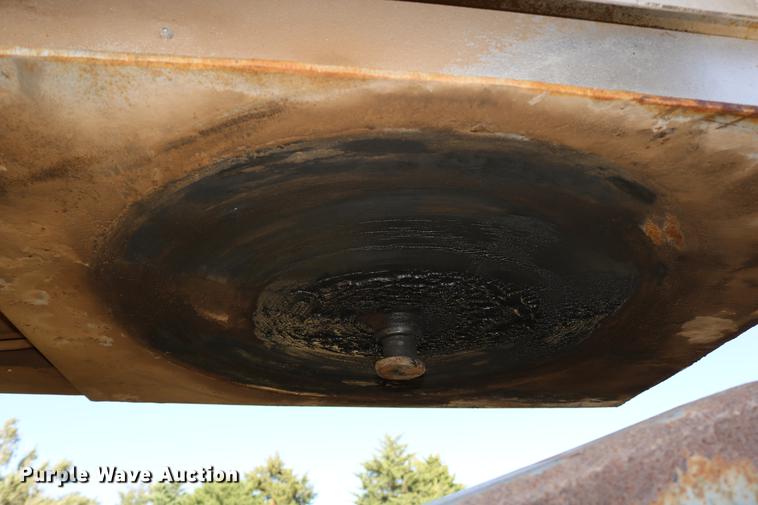 image for item DD0081 1982 Schertzer 35CD commodity dump trailer