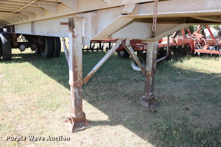 image for item DD0081 1982 Schertzer 35CD commodity dump trailer