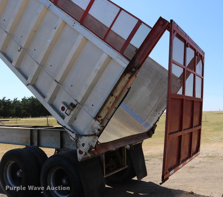 image for item DD0081 1982 Schertzer 35CD commodity dump trailer