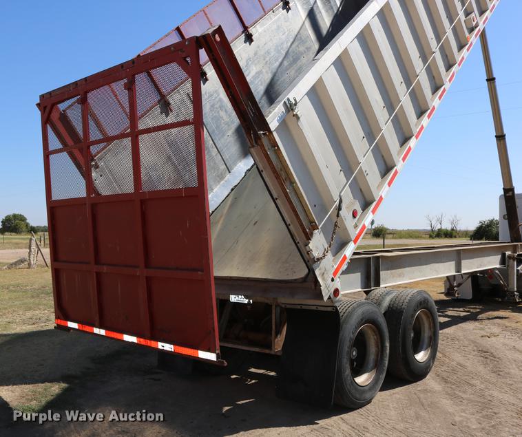 image for item DD0081 1982 Schertzer 35CD commodity dump trailer