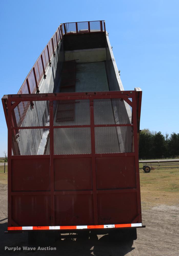 image for item DD0081 1982 Schertzer 35CD commodity dump trailer