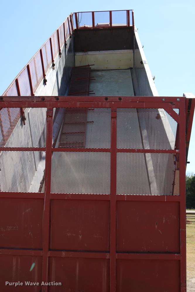 image for item DD0081 1982 Schertzer 35CD commodity dump trailer