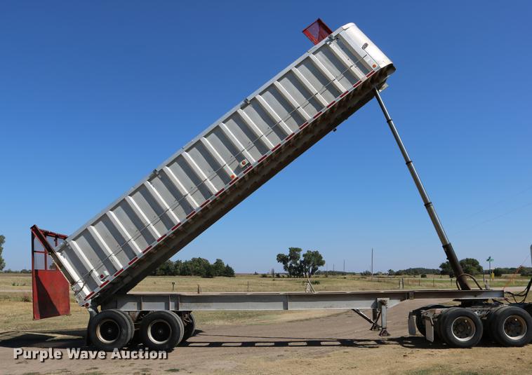 image for item DD0081 1982 Schertzer 35CD commodity dump trailer