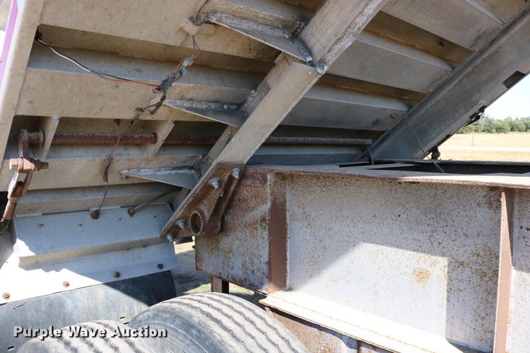 image for item DD0081 1982 Schertzer 35CD commodity dump trailer