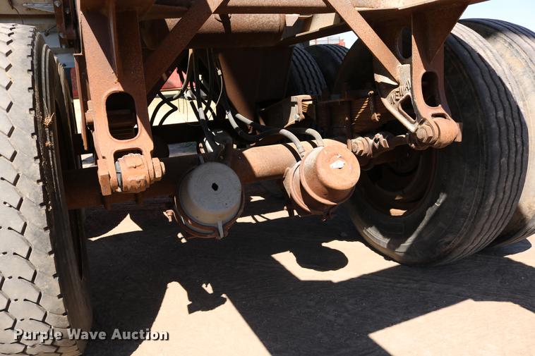 image for item DD0081 1982 Schertzer 35CD commodity dump trailer