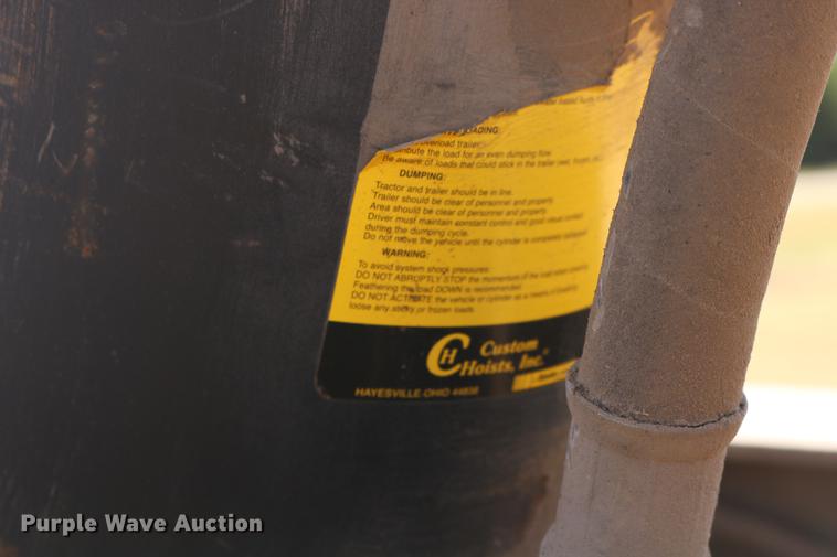 image for item DD0081 1982 Schertzer 35CD commodity dump trailer