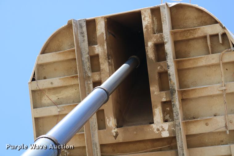 image for item DD0081 1982 Schertzer 35CD commodity dump trailer