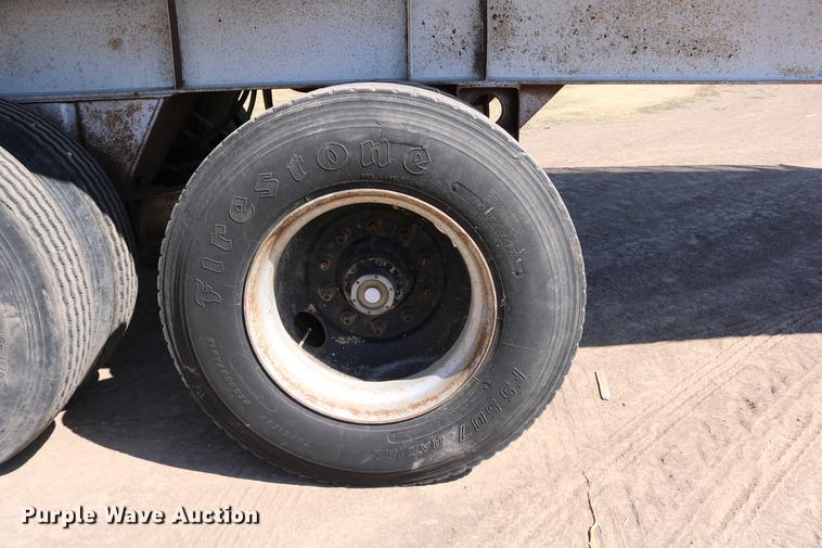 image for item DD0081 1982 Schertzer 35CD commodity dump trailer