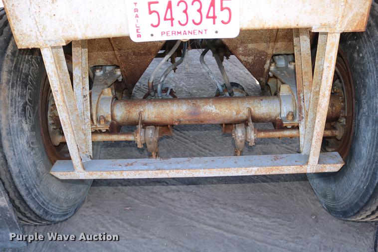 image for item DD0081 1982 Schertzer 35CD commodity dump trailer