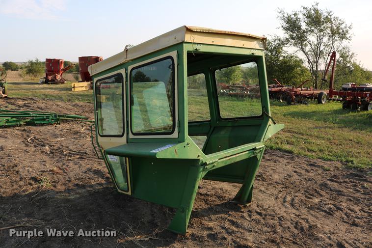 image for item DD0144 Hiniker cab