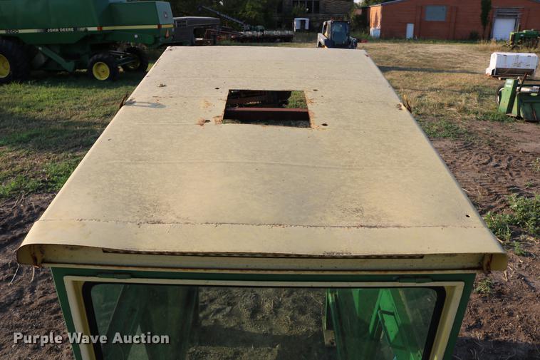 image for item DD0144 Hiniker cab