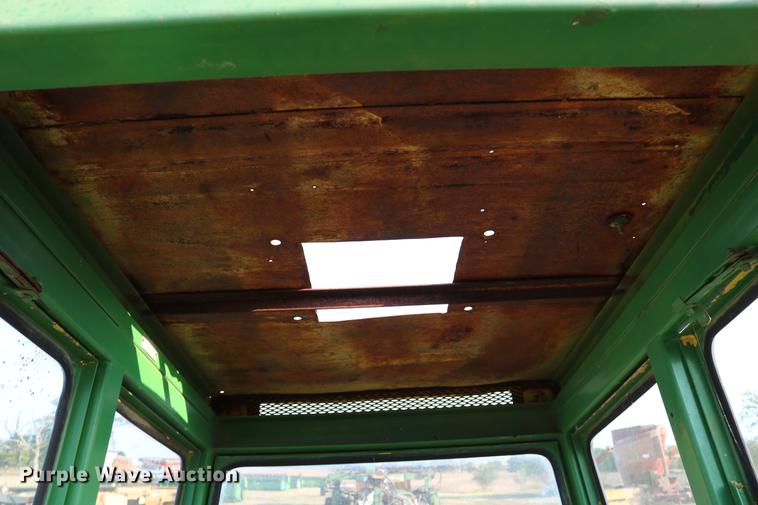 image for item DD0144 Hiniker cab