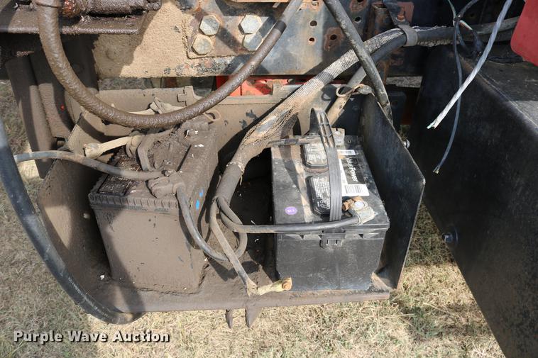 image for item DD0159 1987 Ford F800 feed truck