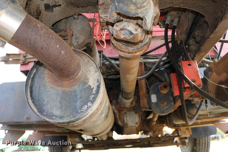 image for item DD0159 1987 Ford F800 feed truck