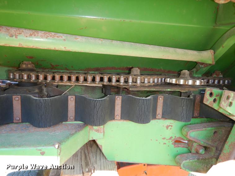 image for item DD0758 John Deere 653A row crop head