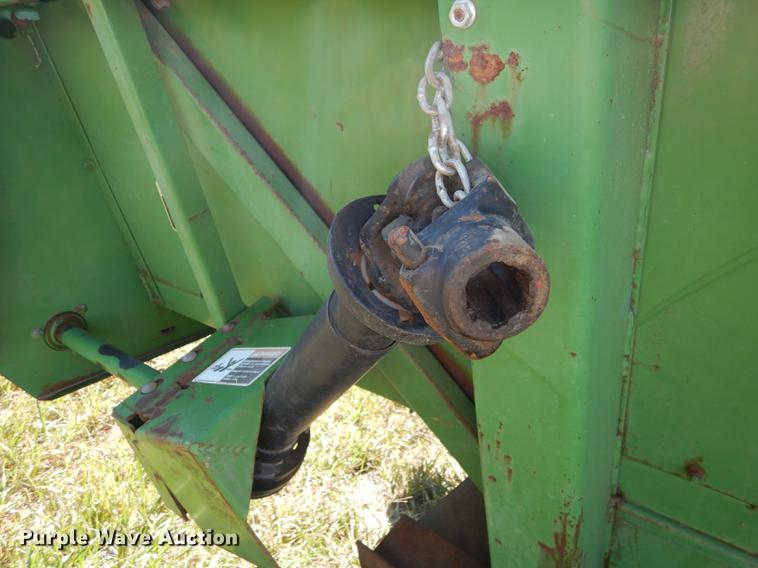 image for item DD0758 John Deere 653A row crop head