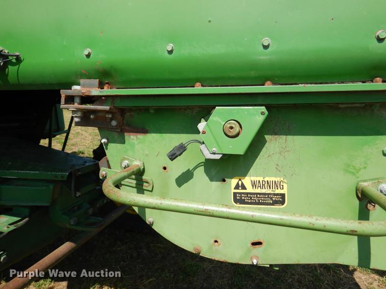 image for item DD0763 1983 John Deere 7720 combine