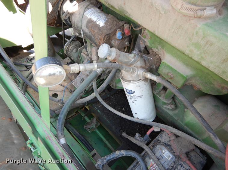 image for item DD0763 1983 John Deere 7720 combine