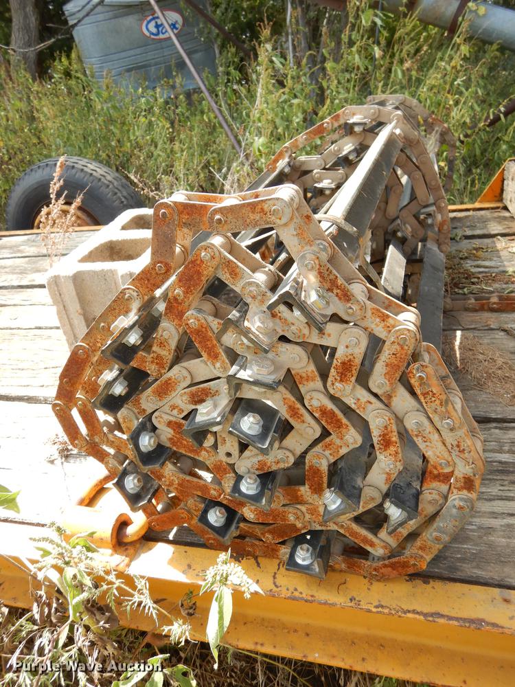 image for item DD0763 1983 John Deere 7720 combine