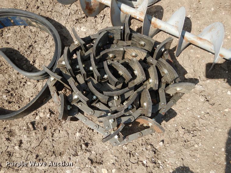 image for item DD0763 1983 John Deere 7720 combine