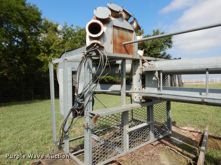 image for item DD0765 Modern Mill feed hammer mill and grain bin system