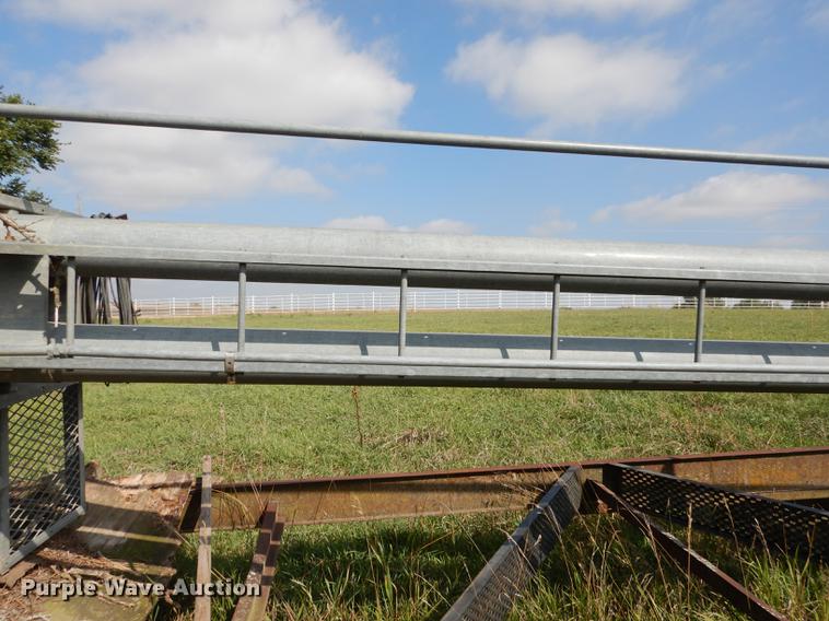 image for item DD0765 Modern Mill feed hammer mill and grain bin system