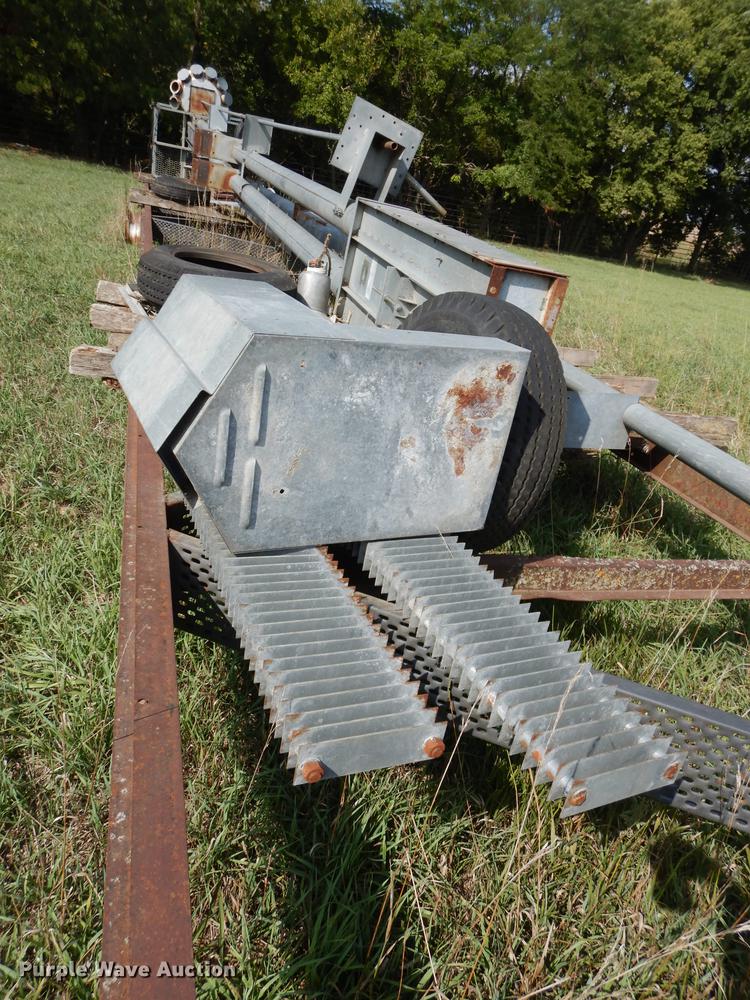 image for item DD0765 Modern Mill feed hammer mill and grain bin system